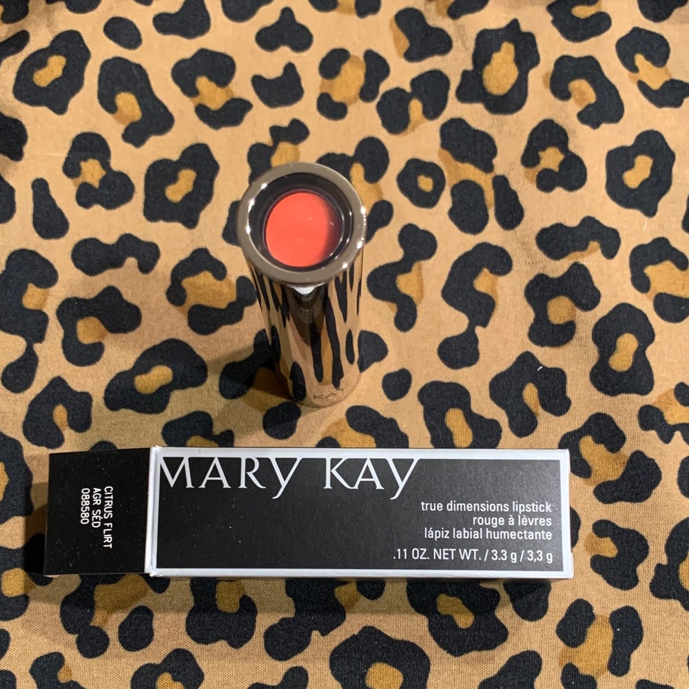 Mary Kay True Dimensions Lipstick — Citrus Flirt